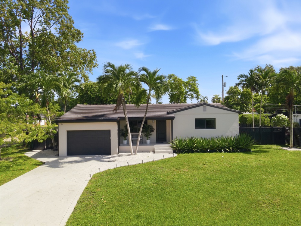 6321 sw 21st st, photograph 2