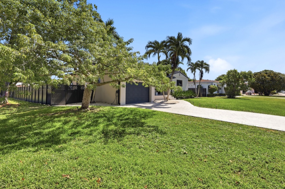 6321 sw 21st st, photograph 4