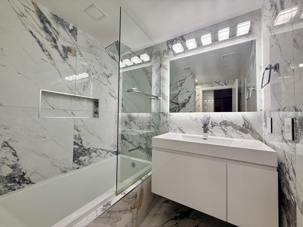 90 sw 3rd st 3306, photograph 6