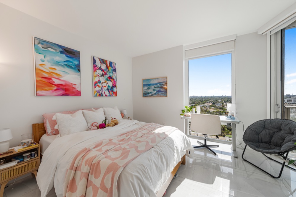 1010 sw 2nd ave 1608, photograph 17