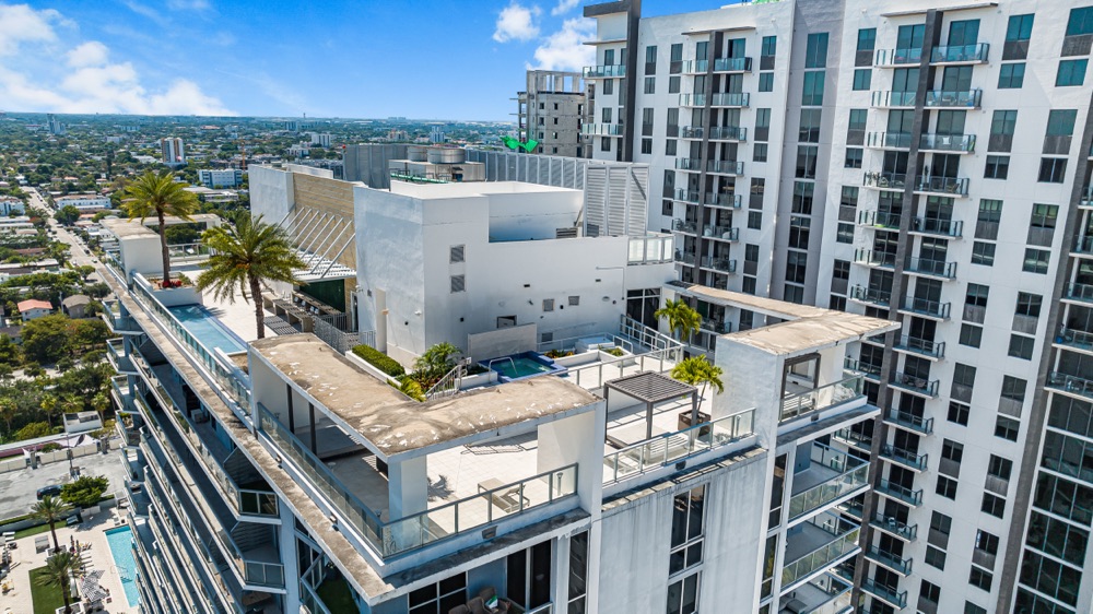 1010 sw 2nd ave 1608, photograph 23