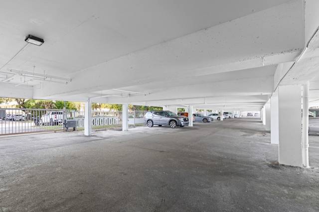1170 ne 191st st 35, photograph 25
